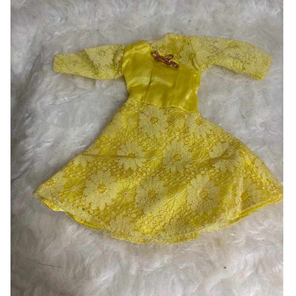 Unbranded Doll Dress Fashion Doll OS Yellow Lace Satin Formal Gown Excellent